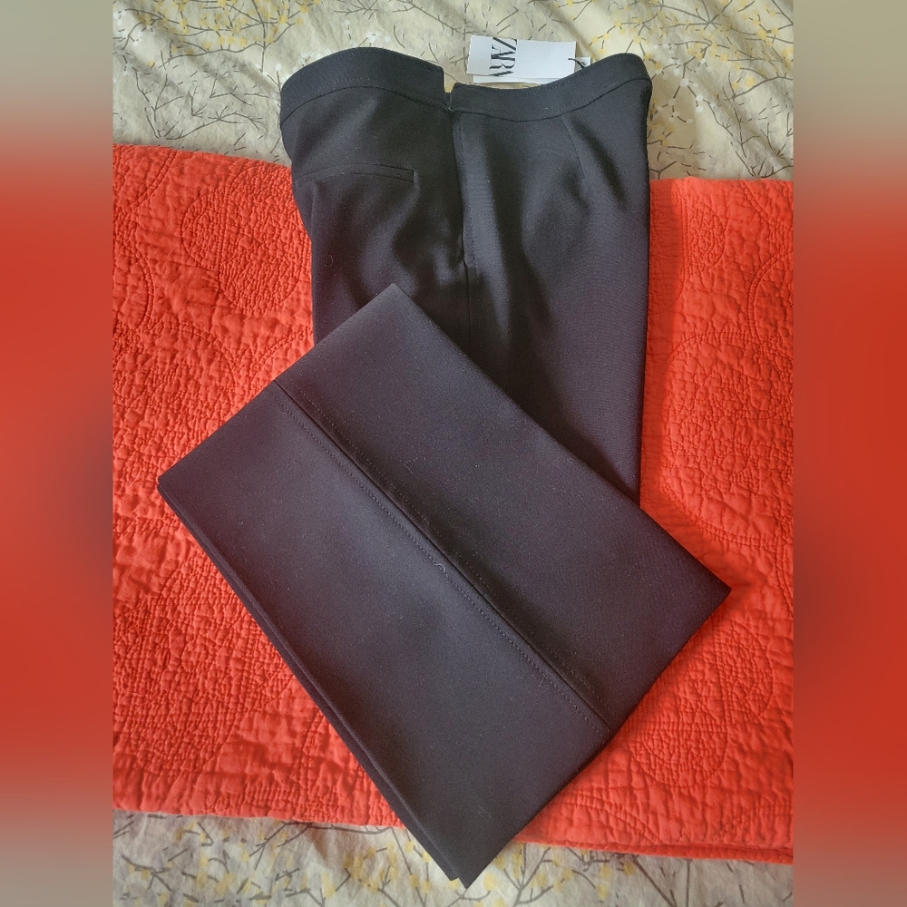 NWT Zara slight stretch flared black trousers pants with hidden side zipper